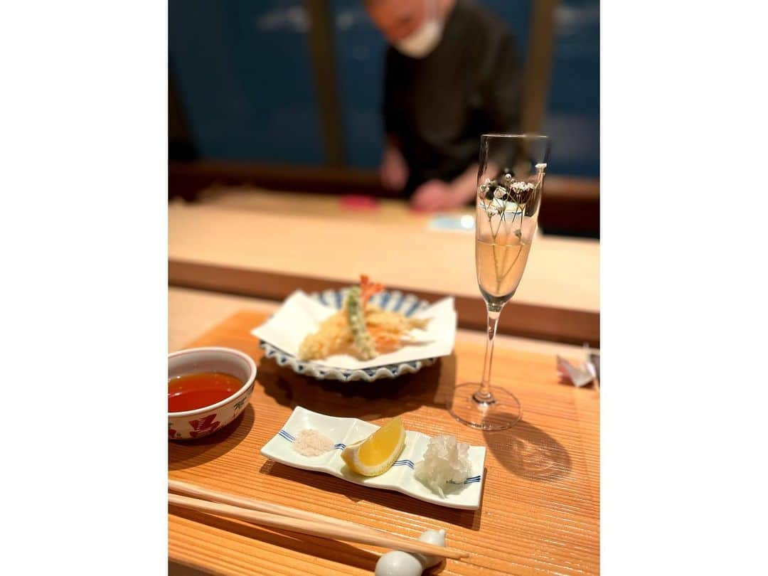 安座間美優さんのインスタグラム写真 - (安座間美優Instagram)「SINGLETON Food Pairing Dinner🥂  これ全てウイスキーのシングルトンを使ったカクテル🍸 和食とのペアリングが最高に美味しかったです！  ウイスキー大好きなんですが、今までハイボールかロックでしか飲んだことがなくて。 いろんな飲み方を知ることができて楽しかったぁ♡  #thesingletonwhisky #シングルトン#ウイスキー#whisky」3月25日 14時36分 - mew_azama