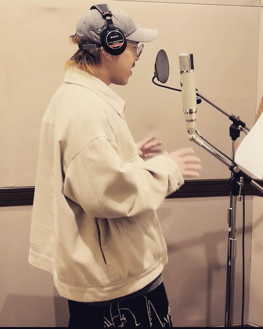 MIHIRO 〜マイロ〜のインスタグラム：「Vo rec  #歌  #声  #音楽」