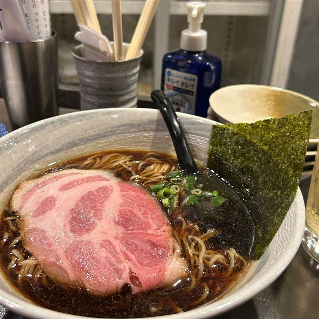 堤ゆきみさんのインスタグラム写真 - (堤ゆきみInstagram)「最近投稿に載せてないからか、ラーメン前みたいに食べてますか？とDMが何個かありましたので....きちんと食べてます🍜笑  麺好きすぎて大変だ😮‍💨  ご飯の写真ありすぎるから色々載せようかな...  #ラーメン #つけ麺 #麺好き」3月25日 14時58分 - yukimi_tsutsumi