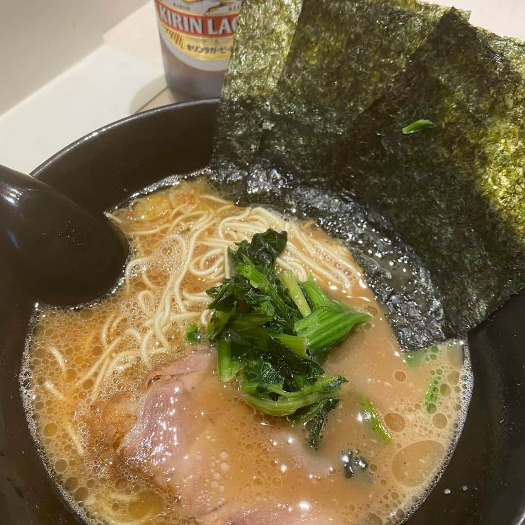 堤ゆきみさんのインスタグラム写真 - (堤ゆきみInstagram)「最近投稿に載せてないからか、ラーメン前みたいに食べてますか？とDMが何個かありましたので....きちんと食べてます🍜笑  麺好きすぎて大変だ😮‍💨  ご飯の写真ありすぎるから色々載せようかな...  #ラーメン #つけ麺 #麺好き」3月25日 14時58分 - yukimi_tsutsumi