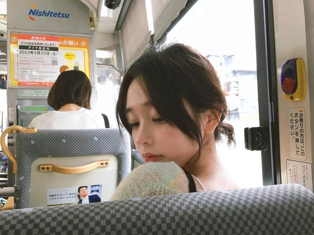 ソン・ファミンさんのインスタグラム写真 - (ソン・ファミンInstagram)「오늘은 버스여행~ 🚌 📸app @filmhwa」3月25日 15時28分 - hwa.min