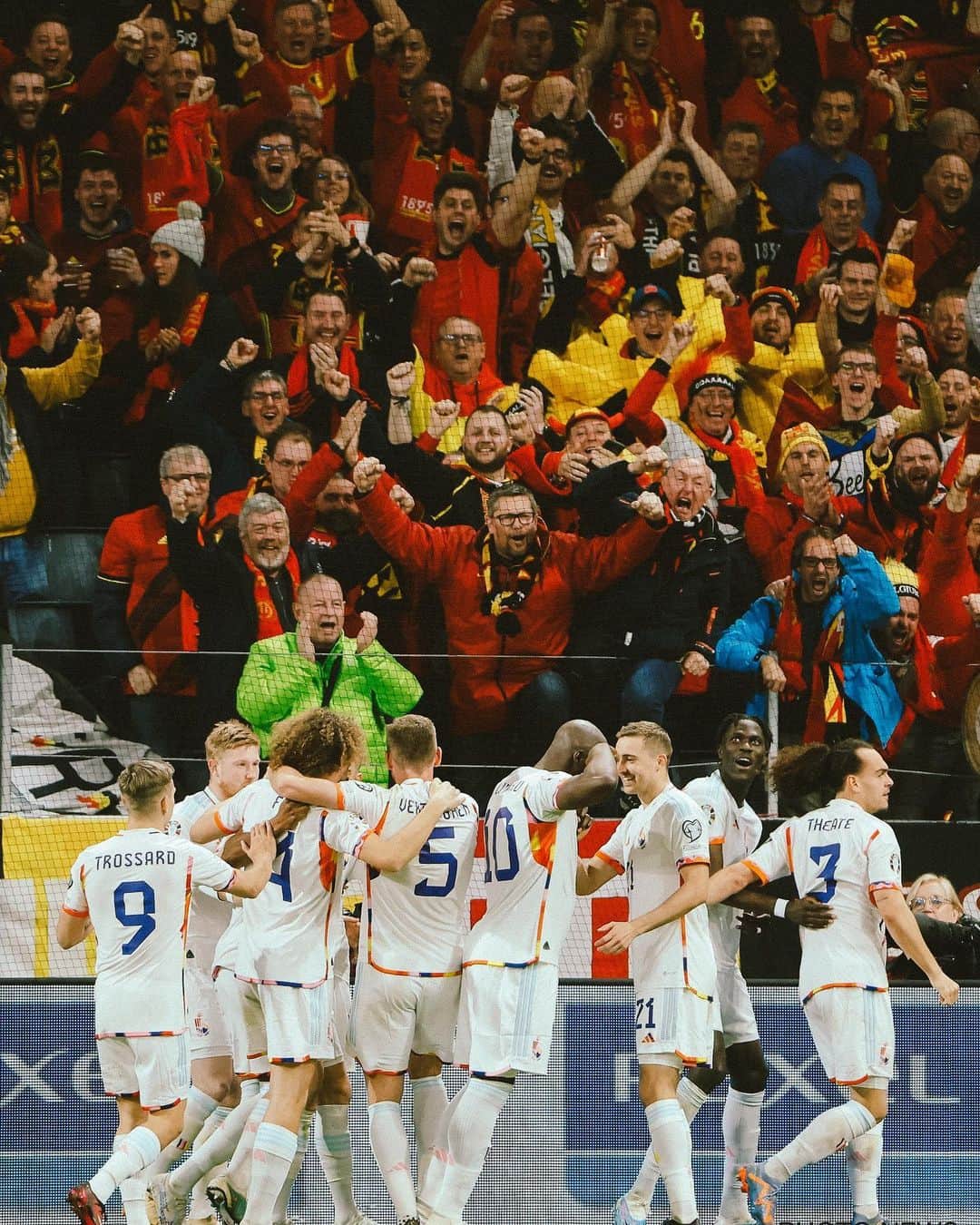 ケヴィン・デ・ブライネのインスタグラム：「Great start! Thanks to everyone who made the trip out to Sweden! 🇧🇪💪🏼」