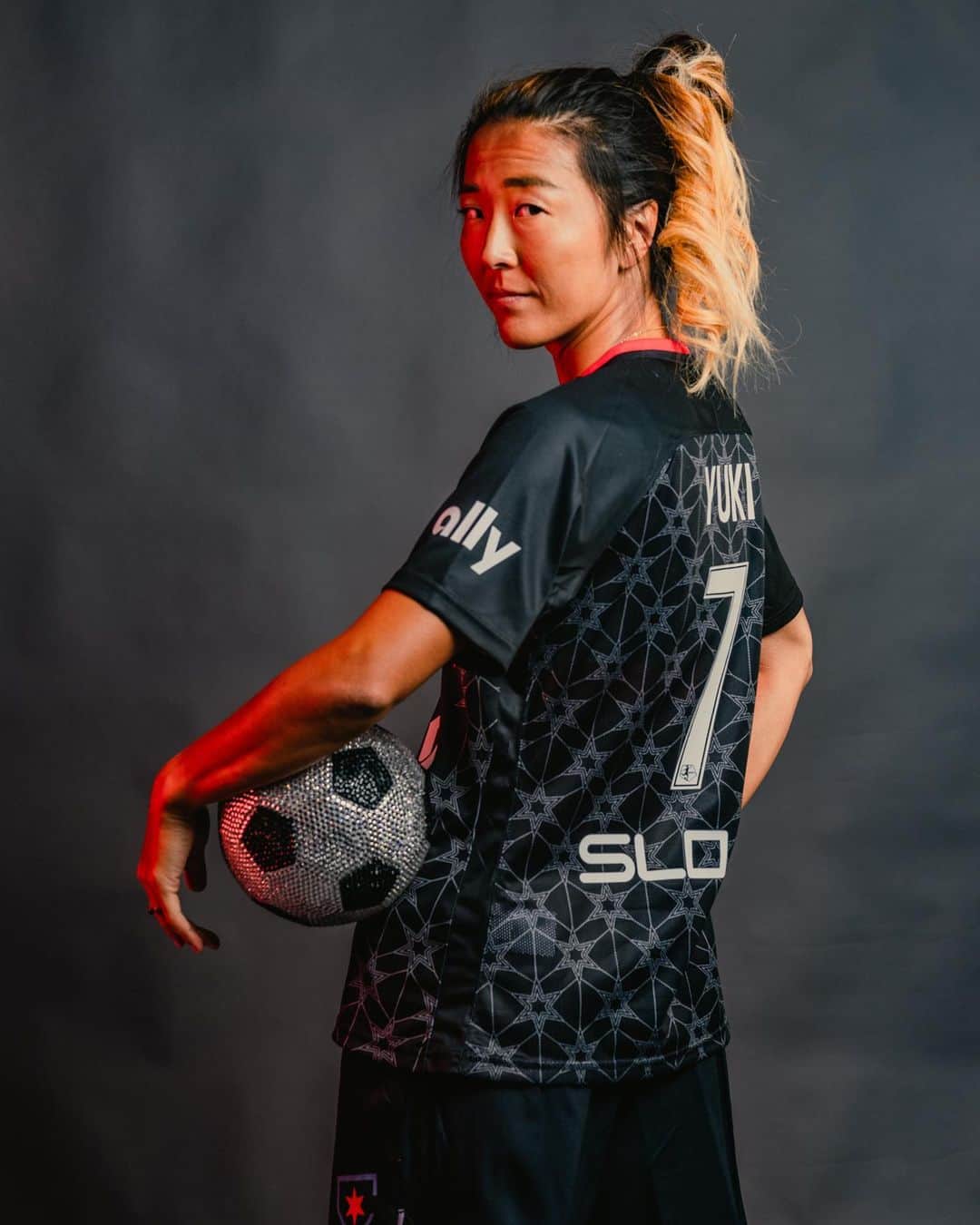 大儀見優季のインスタグラム：「Oh Year 14…. let’s F go🔥 明日開幕戦！🔥」