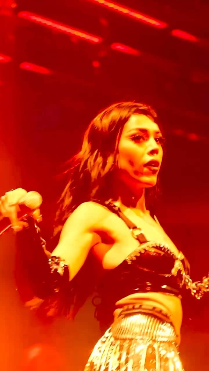 Danna Paolaのインスタグラム：「Nuevas fechas! #XT4S1STOUR  QUE GANASSS♥️  16 de Abril - Aguascalientes, Feria de San Marcos  30 de Abril - Orizaba, Coliseo de la Concordia  13 Mayo - Puebla, Feria de Puebla  #XT4S1S #XT4S1STOUR」
