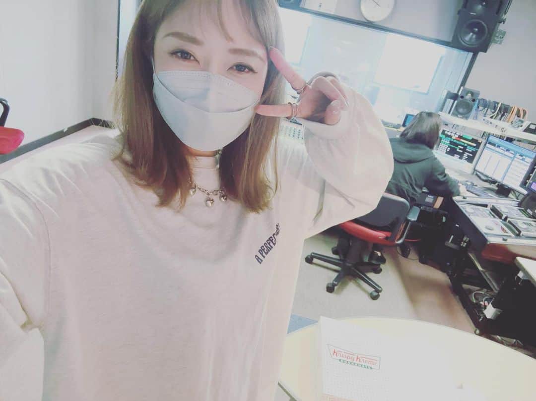 のインスタグラム：「久しぶりの投稿w 今日は冬番組最終回！！ハート狩人全員集合です❤️🏹 #fm775 #サタナビ #最終回 #ハート狩人 #狩納め」
