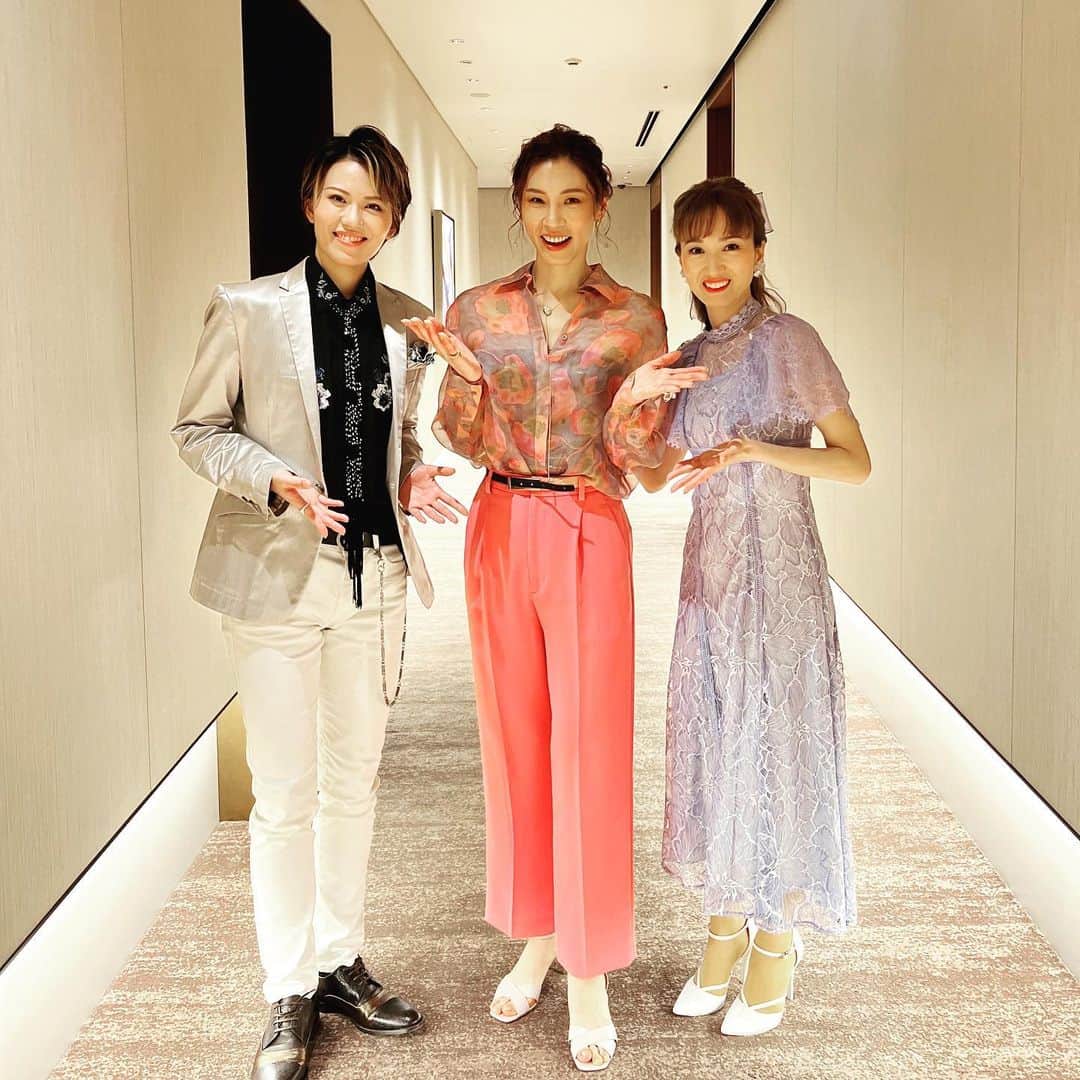 瀬戸かずやさんのインスタグラム写真 (瀬戸かずやInstagram)「⁡ 連日雨ばかりで嫌になってしまいますね、、 ⁡ そんなあいにくの