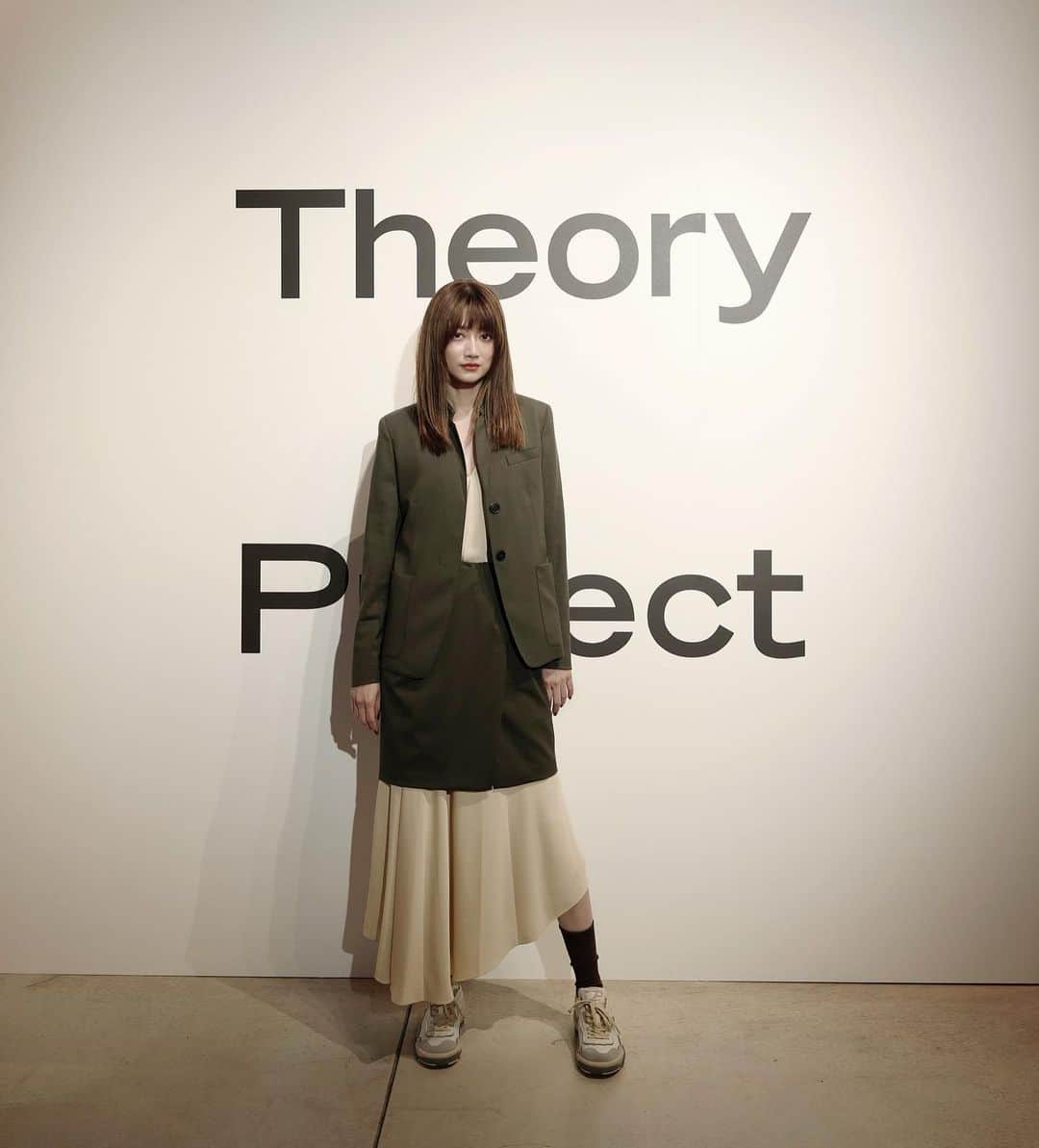 ヨンアさんのインスタグラム写真 - (ヨンアInstagram)「Theory青山にお邪魔してきました❣️ 「Theory Project By Lucas Ossendrijver」のコレクションとっても可愛かったです😍  @theory_jp #Theory #TheoryProject」3月25日 11時08分 - youn1029