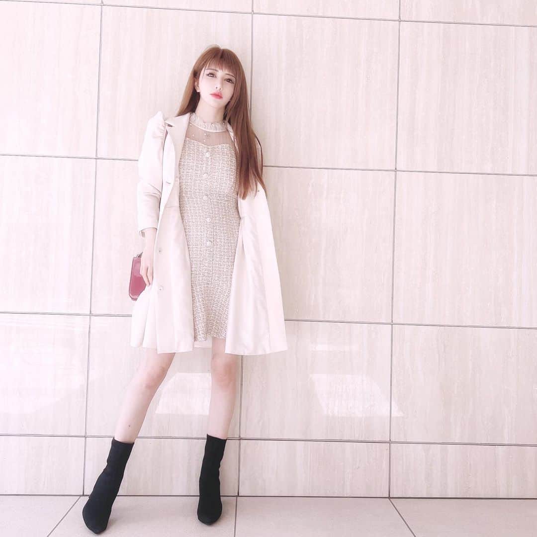 桜木ひなのインスタグラム：「♡SS♡ 春のファッションに移り変わって来てウキウキ🌸💕 ・ ・ ・ #ootd#スプリングコート #春服コーデ #春服」