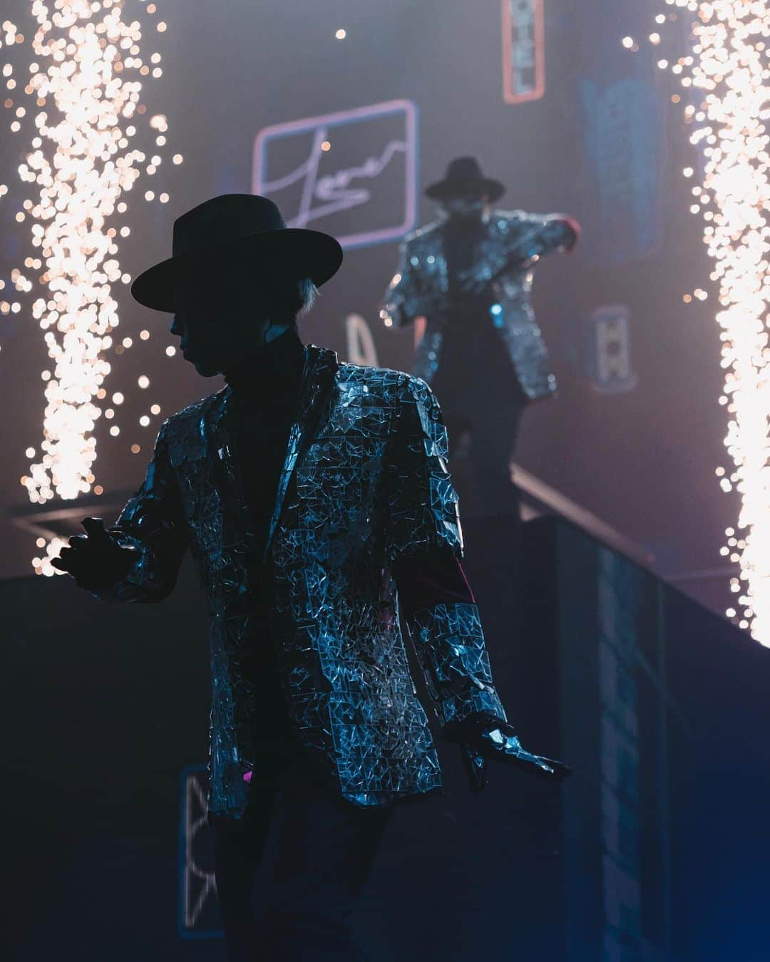 有働真帆さんのインスタグラム写真 - (有働真帆Instagram)「2 more shows left…!! Frankfurt tonight🙌🏼🙌🏼 🇩🇪 #chrisbrown #undertheinfluencetour」3月25日 23時49分 - maho_udo