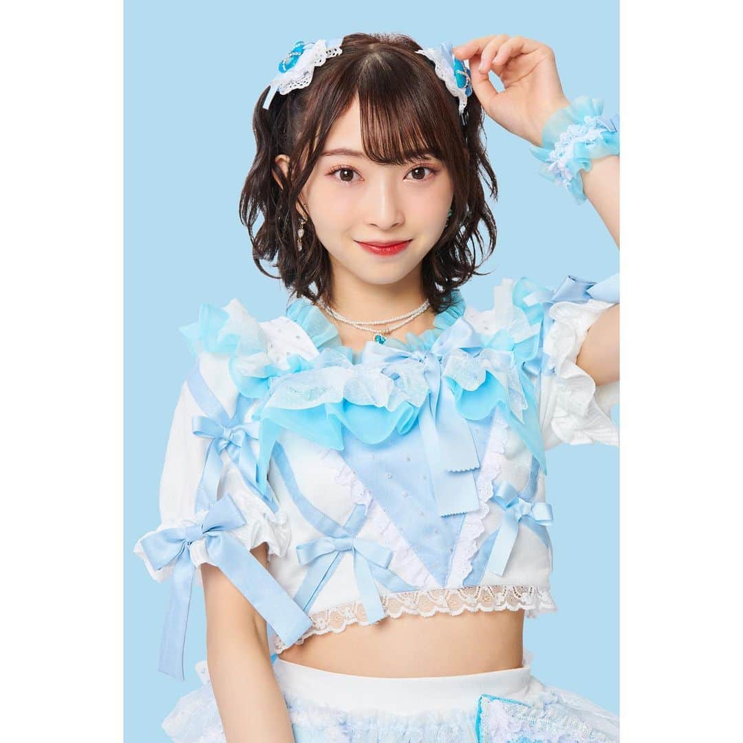 辻野かなみのインスタグラム：「❤︎  ⁡ NEWアー写解禁💙🎶 ⁡ もぉ！みんな気づいてくれなきゃイヤイヤよ！ ⁡ どこが変わったか…気づいてくれた？🥰 ⁡ ニューシングル５月１０日リリースです✨ 新曲もお楽しみにっっ🤍 ⁡  #辻野かなみ　#かなみん　#超ときめき宣伝部 #超とき宣　#アイドル　#𝖨𝖣𝖮𝖫 #𝗂𝗇𝗌𝗍𝖺𝗀𝗈𝗈𝖽 #𝗂𝗇𝗌𝗍𝖺𝗅𝗂𝗄𝖾 #𝖿𝗈𝗅𝗅𝗈𝗐𝗆𝖾 #𝗅𝗈𝗏𝖾 #데일리룩　#데일리룩코디　#패션	#오오티디 #데일리　#좋아요　#팔로우」