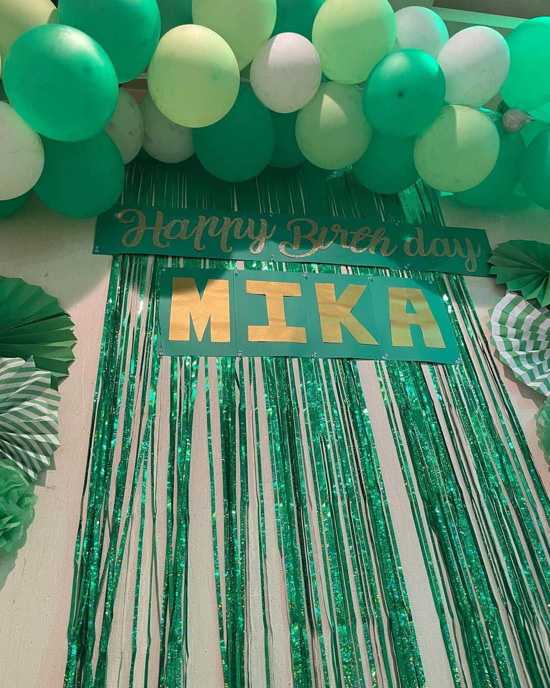 Lilmeさんのインスタグラム写真 - (LilmeInstagram)「MY HBD〜🎂🖤🖤 3 / 25  髪を切ってイメージも変わったので韓国でプロフィール写真を撮ってもらいました！감사합니다〜! @hyunco.zip」3月25日 16時51分 - lilme_official