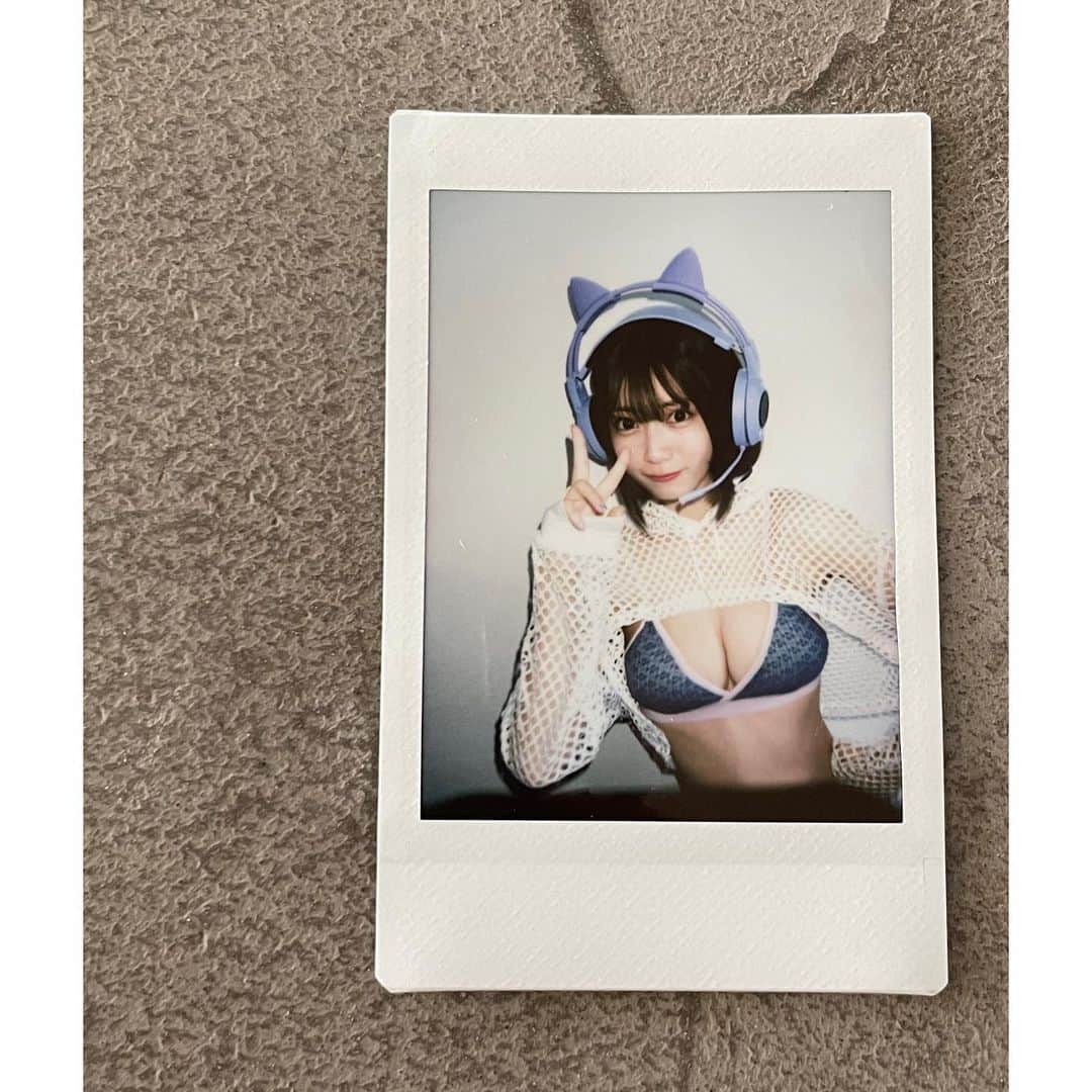 三野宮鈴さんのインスタグラム写真 - (三野宮鈴Instagram)「🐈‍⬛＋🎮＝🔔」3月25日 17時06分 - suzuchan.1