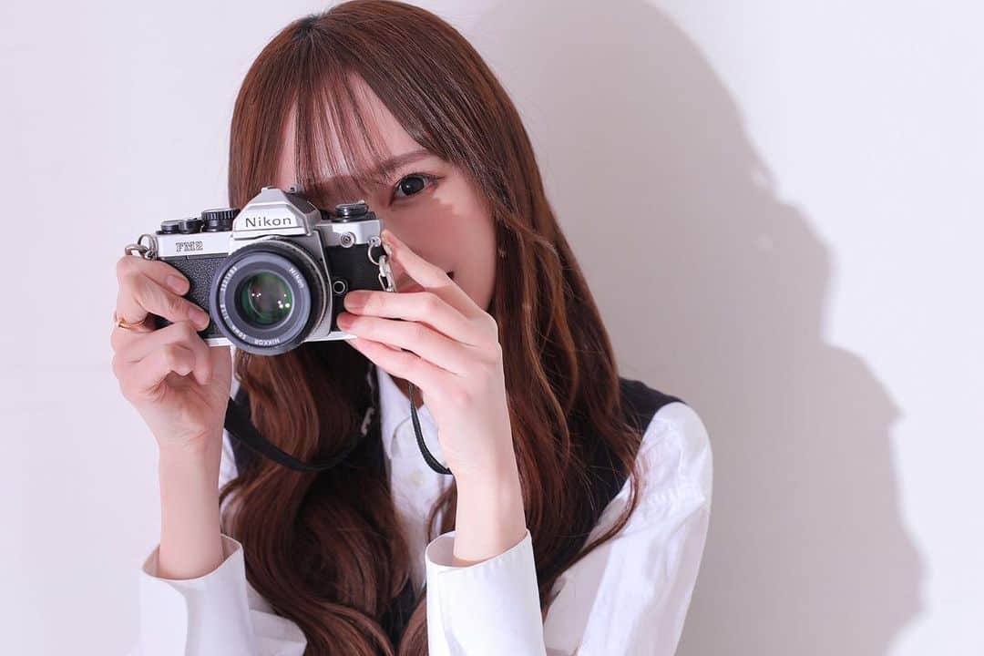 白い雪乃さんのインスタグラム写真 - (白い雪乃Instagram)「カメラを仕事にできる人の感性とセンスがほしかったニダ  #カメラ#カメラってファッション? #違うよね#しゃしんすきなひとと繋がりたい #アウトドア#に#なりたい#切実に」3月25日 17時24分 - shiroi.yukino