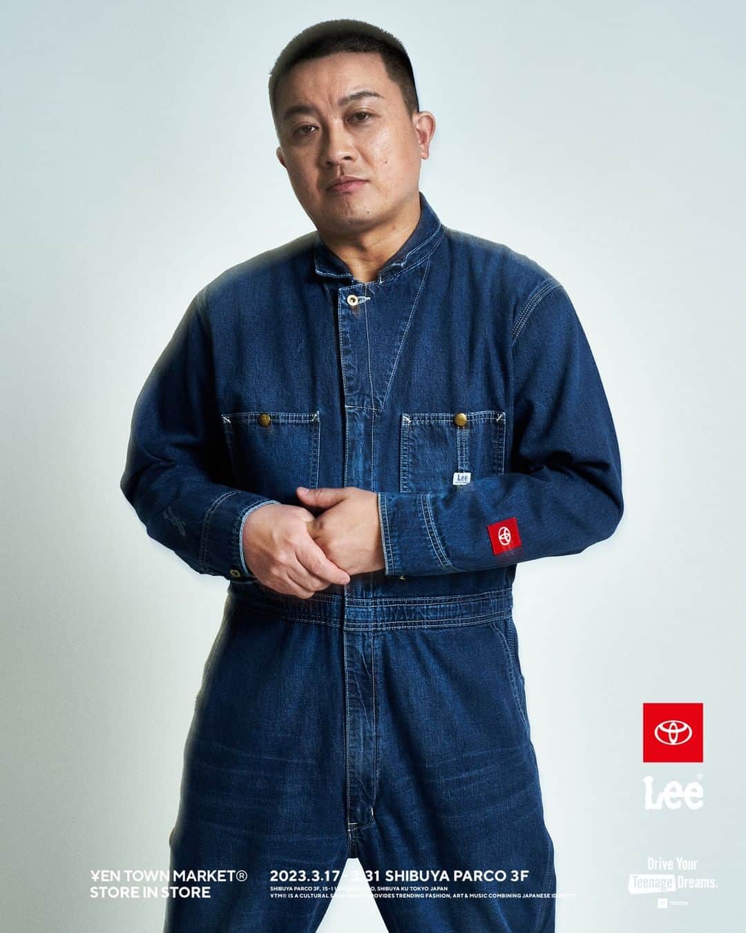 TOYOTAさんのインスタグラム写真 - (TOYOTAInstagram)「TOYOTA DYTD Collaboration Fruit Of The Loom | Lee  3⽉31⽇まで渋⾕PARCO 3階 @yentownmarket  にて、TOYOTA DYTDとLee、Fruit Of The Loomとのコラボ商品を販売中！  Leeのルックには⼈気お笑いコンビ、チョコレートプラネットの2⼈を起⽤！ Fruit Of The LoomのルックにはRIEHATA率いるRHTに所属し、様々なアーティストへの振り付けを⾏うReiNaとスケーターとして世界で活躍するKyonosukeの2⼈を起⽤！  スタイリッシュかつ⽇常⽣活においても着やすいアイテムなので要チェックです。  これらのアイテムに関してはYENTOWNMARKETのオンラインでも購⼊可能です。  TOYOTA DYTD,Lee and Fruit Of The Loom will collaborate with Yentownmarket on the 3rd floor of Shibuya PARCO from March 17 to March 31! The Lee look features two members of the popular comedy duo Chocolate Planet! Fruit Of The Loom‘s look features ReiNa, who belongs to RIEHATA-led RHT and choreographs for various artists, and Kyonosuke, who is active worldwide as a skater. The items are stylish and easy to wear in everyday life, and are a must-see. These items are also available online at YENTOWNMARKET.  #TOYOTA #トヨタ #dytd #driveyourteenagedreams #shibuyaparco #渋谷parco #ポップアップ #Lee #FruitoftheLoom #チョコレートプラネット #チョコプラ #ReiNa #kyonosuke #yentownmarket」3月25日 19時00分 - toyota_jp