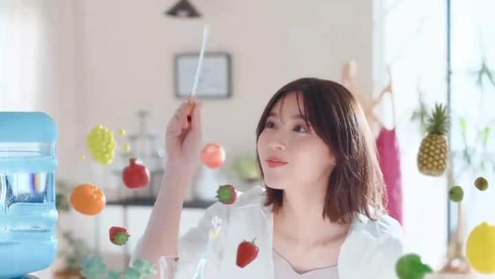 白石聖のインスタグラム：「#美酢 新ミューズを務めさせて頂くことになりました🫧 本日からTVCM放映開始です。 きれいなわたしになってみちょ🌿」