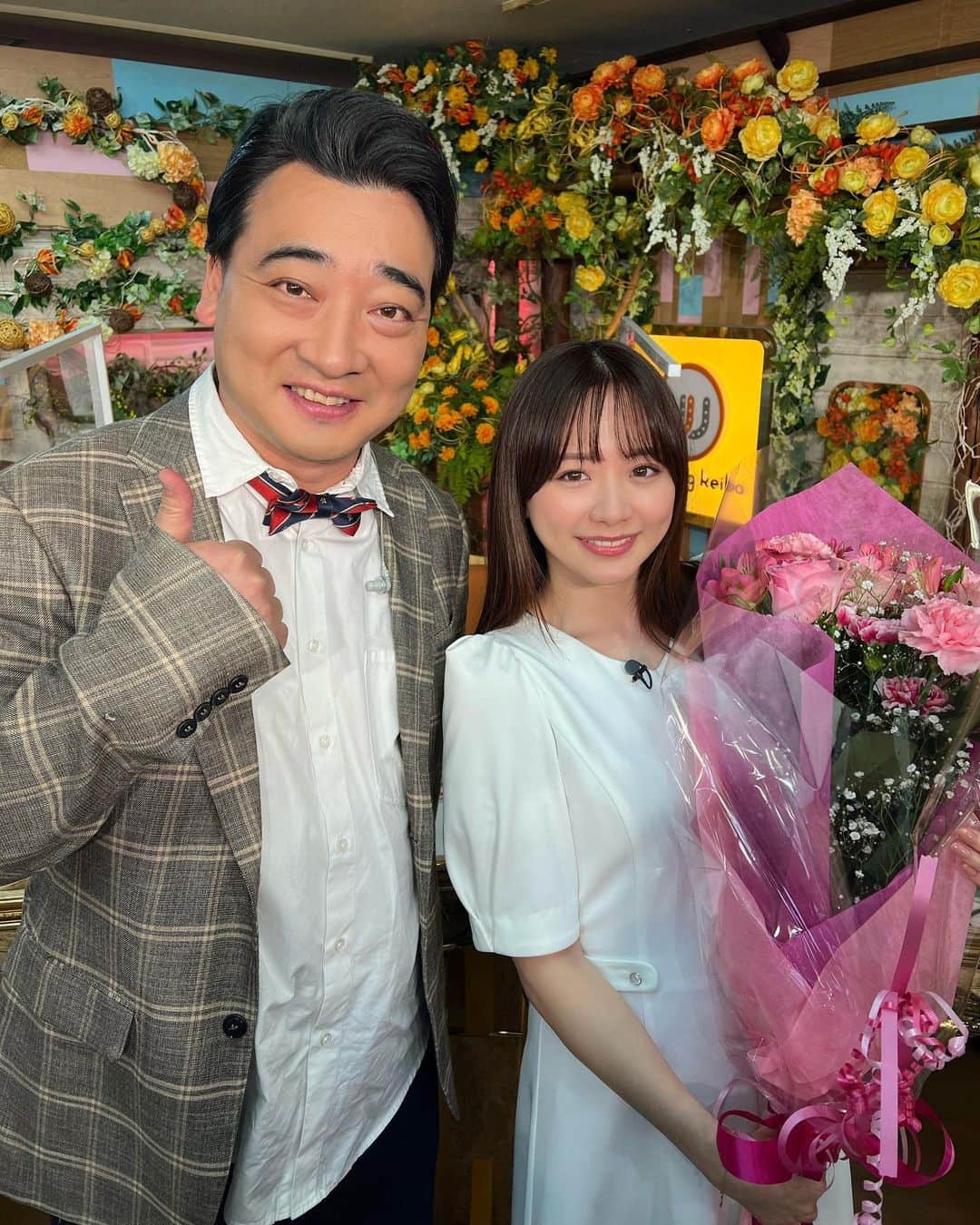 森香澄のインスタグラム：「. ウイニング競馬を卒業しました。 1年目の時に担当して、3年3ヶ月。 最初は競馬なんて全く分からない上に、生放送というものも初めてで、放送をどうにか終えることに精一杯でした。 . 出演者の皆さん、スタッフの皆さんに支えていただいて、本当に番組に育てていただいたなと感謝しています。 温かい現場で仕事ができて、毎週土曜日が来るのが楽しみでした。ありがとうございました。 . またお疲れの中、いつも快く取材に協力してくださった関係者の皆様、ありがとうございました。 たくさんの人の支えがあって競馬が開催され、中継ができるのだということをいつも感じておりました。 . そしてウイニング競馬をご覧くださった競馬ファンの皆様、いつも皆様の温かい声に救われていました。ありがとうございました。 . 今後もどのような形になるかはわかりませんが、競馬には関われたらなと思っております。 引き続き、よろしくお願い致します！！ . #ウイニング競馬」