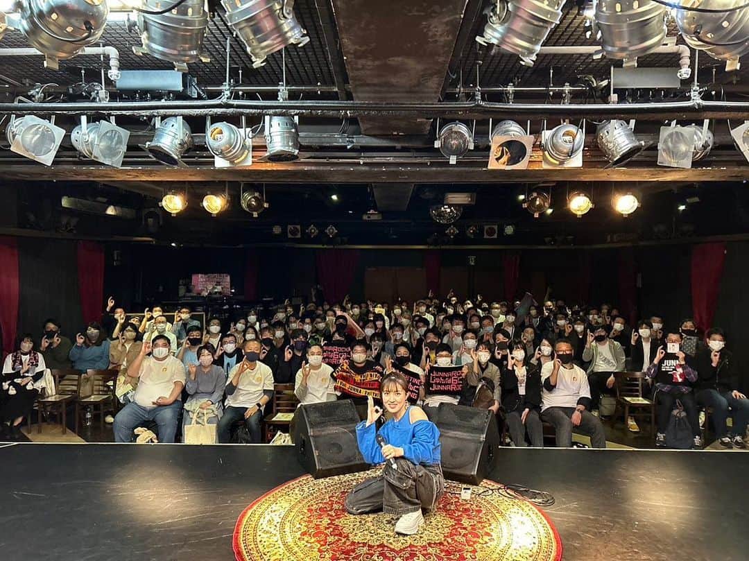 JUNNAのインスタグラム：「#じゅんな６くみーてぃんぐ 〜びじゅつ編〜 大阪昼夜公演、遊びに来てくれたみんな、ありがとうございました👏🏻  今日もみんな元気いっぱいだったね🫶🏻 唐突な企画にもみんなのってくれて、最高👍🏻  6くみーてぃんぐ〜びじゅつ編〜は、明日ラスト、名古屋公演です🔥  よろしくお願いしますっ👌🏻」