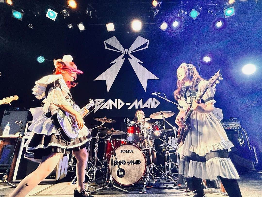 BAND-MAIDさんのインスタグラム写真 - (BAND-MAIDInstagram)「[BAND-MAID 10TH ANNIV. TOUR] day2  KAGOSHIMA Thank you all for coming today! Please tweet your feedback with #bandmaid The next show is on March 26 in Fukuoka! #bandmaid #鹿児島 #kagoshima」3月25日 20時04分 - bandmaid.jp