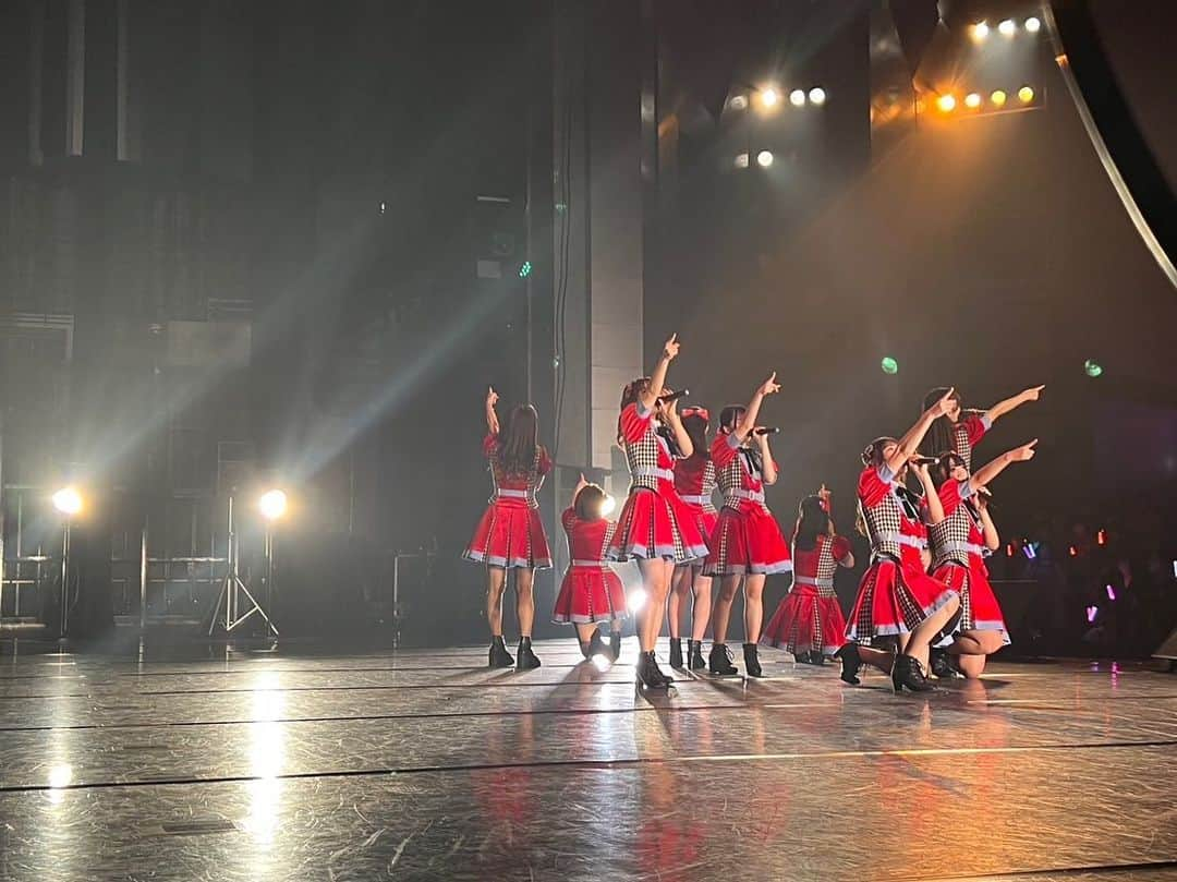 NGT48さんのインスタグラム写真 - (NGT48Instagram)「HAB presents mid-tv スペシャルライブ ～かがやきショーケース～ ありがとうございました💕  🎧セットリスト M1 ポンコツな君が好きだ M2 春はどこから来るのか？ M3 世界はどこまで青空なのか？ M4 世界の人へ M5 シャーベットピンク M6 Maxとき315号  1列目左から 🎤#三村妃乃 @hino_yuiitsu62  🎸#川越紗彩 @saaya_kawagoe_ngt48  🪶#北村優羽 🛹#清司麗菜 @seiji_0007  ☃️#柴野夕葵  2列目左から ⚾️#真下華穂 @k.a.h.o.kahochan  💄#長谷朱桃 🌽#磯部瑠紅 🍚#杉本萌  #かがやきショーケース #NGT48」3月25日 20時11分 - official_ngt48