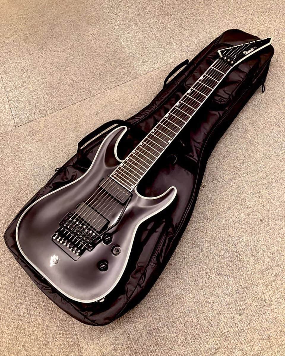 のインスタグラム：「EDWARDS 8st」