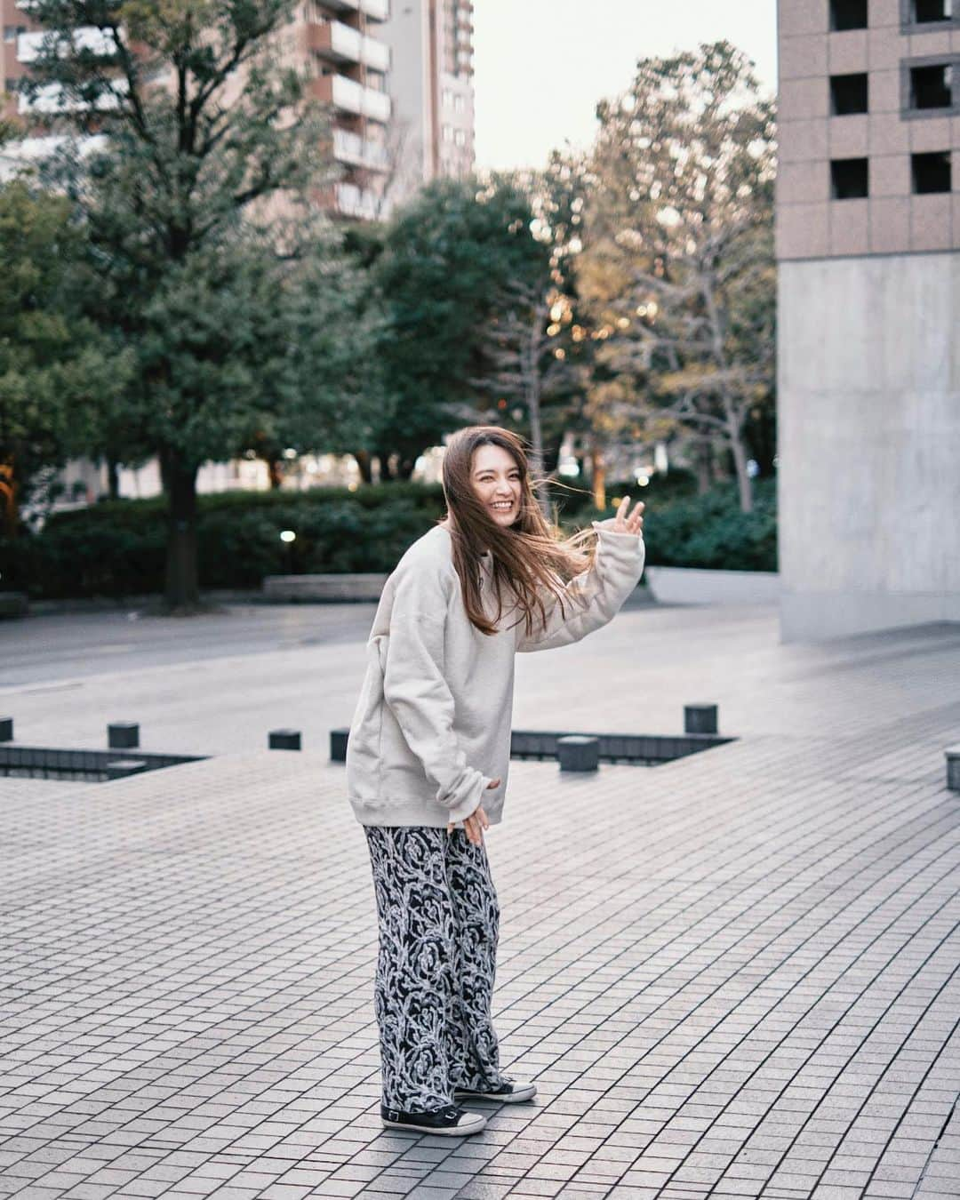 樋井明日香 さんのインスタグラム写真 - (樋井明日香 Instagram)「🌿🌪👵👖」3月25日 20時42分 - hinoiasuka_0108