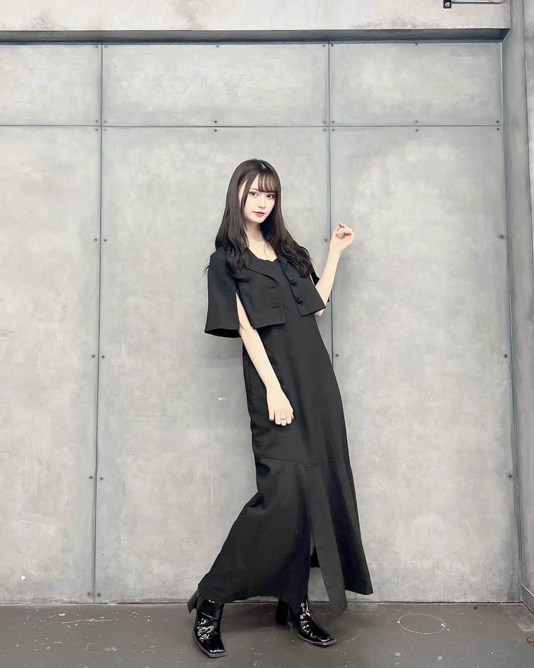 山本望叶さんのインスタグラム写真 - (山本望叶Instagram)「どう？  #ootd #code #コーデ #ブラックコーデ #モノトーンコーデ #ワンピース #dazzlin #meltthelady」3月25日 20時50分 - mikana.yamamoto