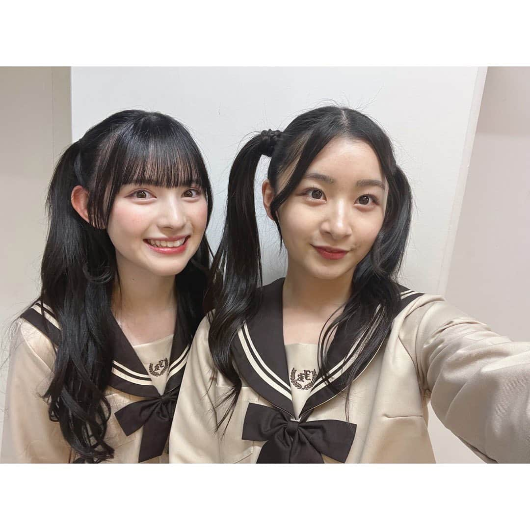 杏ジュリアさんのインスタグラム写真 - (杏ジュリアInstagram)「あきちゃんと『シス×ラブ』を歌わせていただきました~♫💛💜  突然の”歌ってみた”いかがでしたか~⁇😆とっっっても可愛い歌を歌わせていただきルンルンでした~🎤 お揃いの制服も可愛いでしょ😘 感想たくさん待ってま~す💞  あきちゃん💛高校卒業おめでとう🌸  #歌ってみた #シスラブ #honeyworks #制服 #セーラー服 #ジュリあき #さつまいも娘 #ツインテール #longhair  #school #idol #japan #ootd #code  #메이크  #followme  #selfie #셀카　#ツーショ祭り #お出かけ #プリクラ #制服プリ #菅田愛貴 #杏ジュリア  #도키센 #초도키메키센덴부」3月25日 21時14分 - julia_an_official