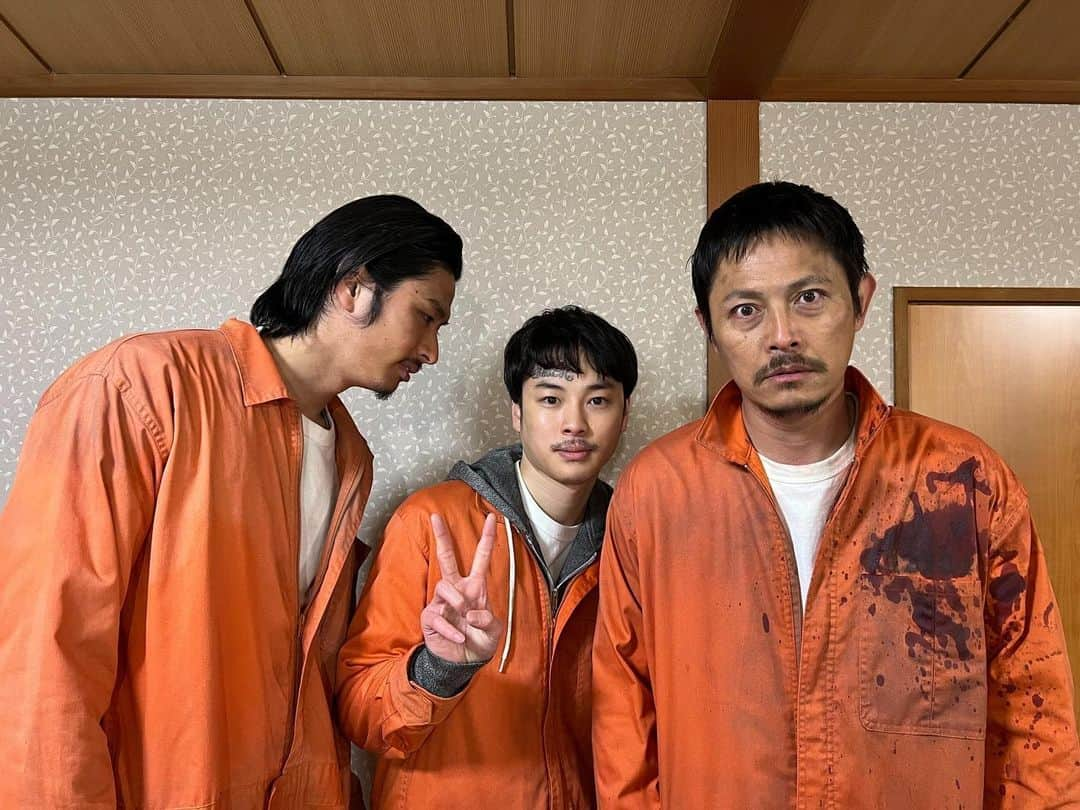 野村祐希のインスタグラム：「もうすぐ2話配信！ みてね✌️  #陸斗 #ワタル #大熊 #君と世界が終わる日に #キミセカ #お二人とも誕生日おめでとうございます㊗」