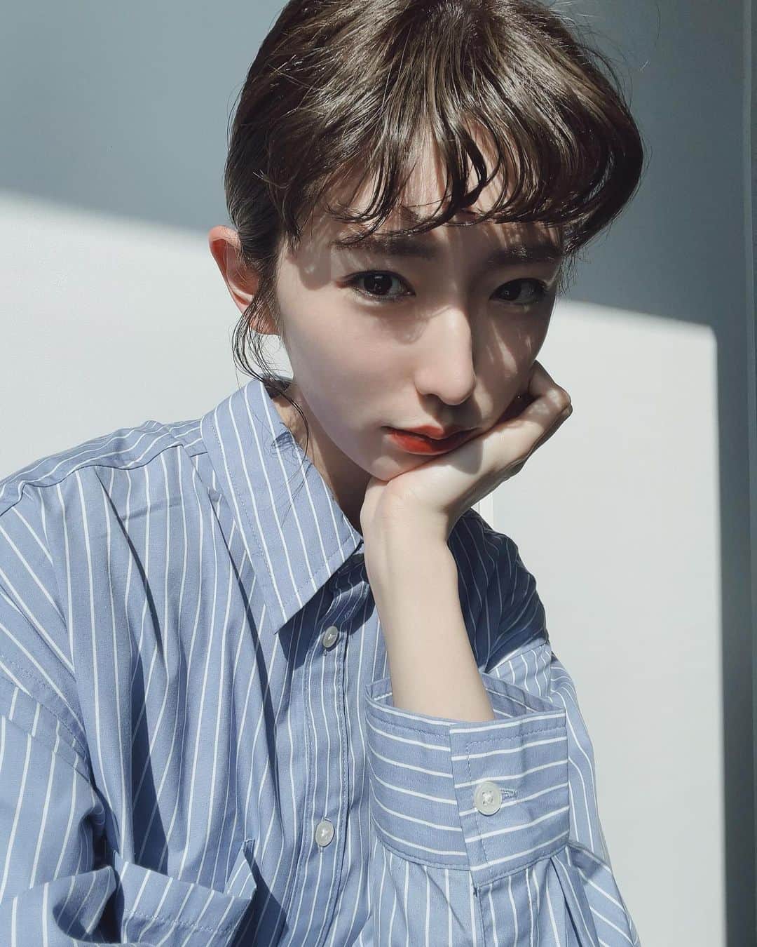 樋口柚子のインスタグラム：「😎🌹」