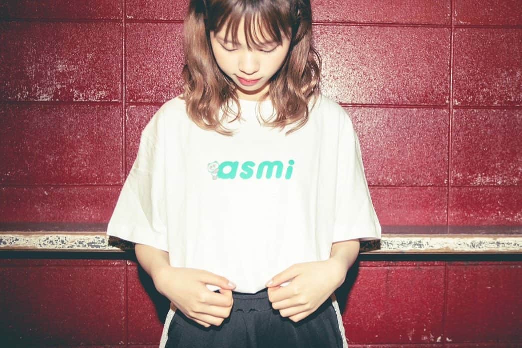 asmiさんのインスタグラム写真 - (asmiInstagram)「顔おもろいかも  着画おまたせ😚 (Lきてます！)  📸 @_yamauchimai」3月25日 21時48分 - asmi__official