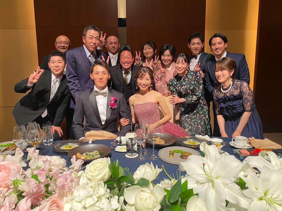 みやぞんのインスタグラム：「服部勇馬さん雅さん結婚おめでとう😊  心から最高の結婚式でした✨  #中京メンバー」
