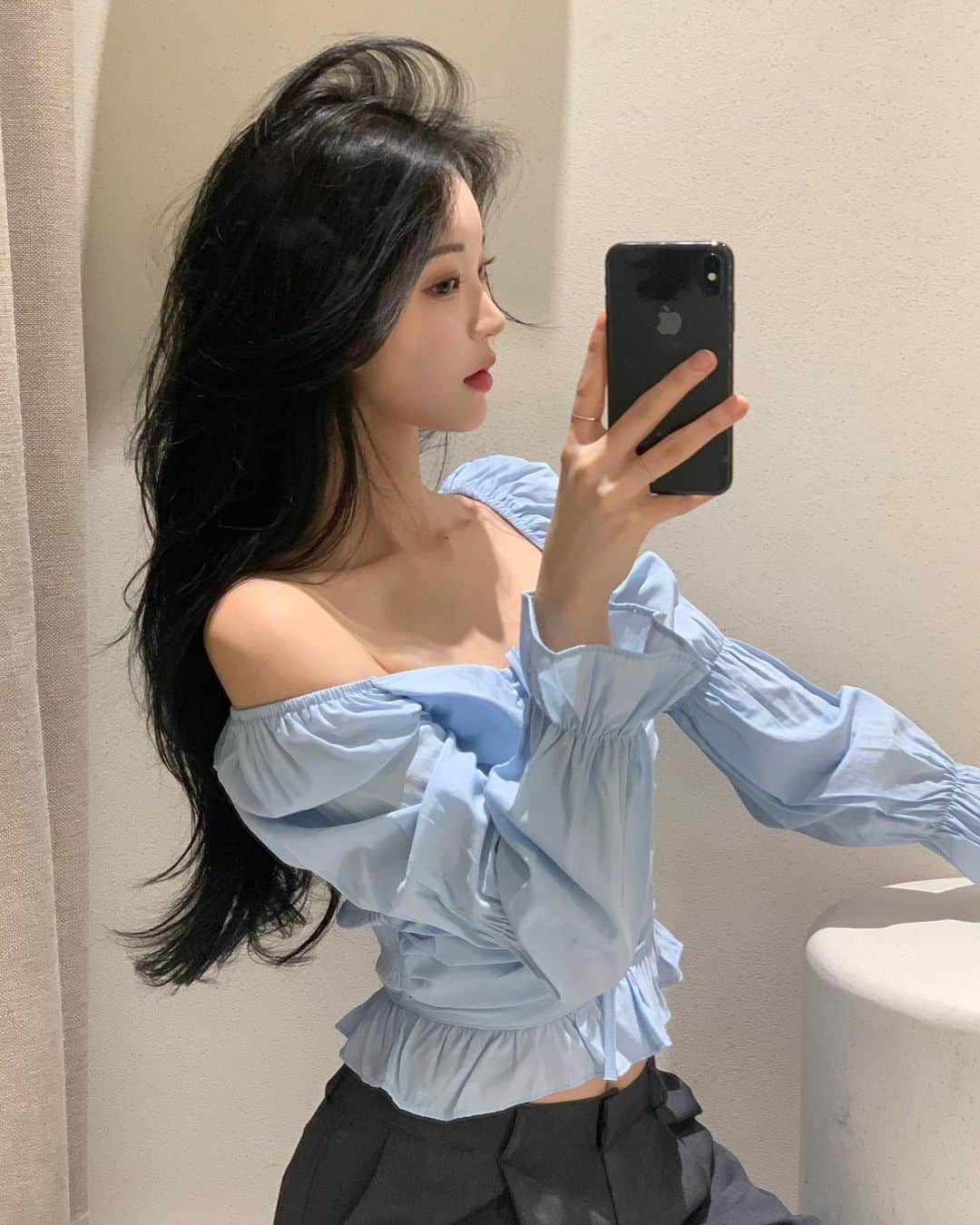 キム・ダビンのインスタグラム：「거울아 거울아 세상에서 누가 제일 ..」