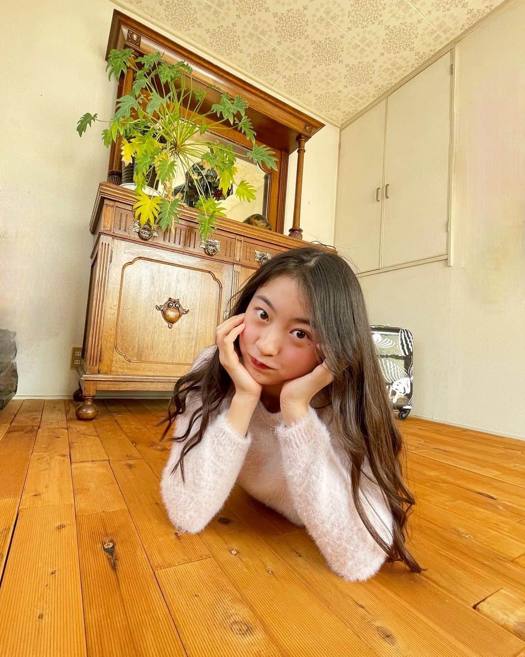 Ayamiさんのインスタグラム写真 - (AyamiInstagram)「👁ｼﾞｰ  .  #アヤミ  #モデル  #ロングヘア  #巻き髪」3月25日 22時11分 - ayami__0629