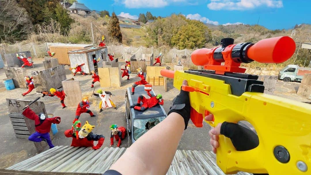 Kamiwaza Trickshotsのインスタグラム：「Nerf War | Amusement Park Battle 31🔫 ナーフ戦争 | ルートアイリッシュ編🔥公開  今回の舞台は奈良県唯一の屋内・屋外複合型サバイバルゲームフィールド！！ 元廃旅館跡地ならではの雰囲気の中で繰り広げられる熱きナーフの戦いは見逃せません😎  #ルートアイリッシュ 様 お忙しいなか撮影に全面協力して頂き本当にありがとうございました🙏  @kamiwaza.tomo @nari_kamiwaza @hidetorian  #nerf #nerfwar #nerfgun #youtube #ルートアイリッシュ #routeirish #CQB #廃旅館 #奈良」