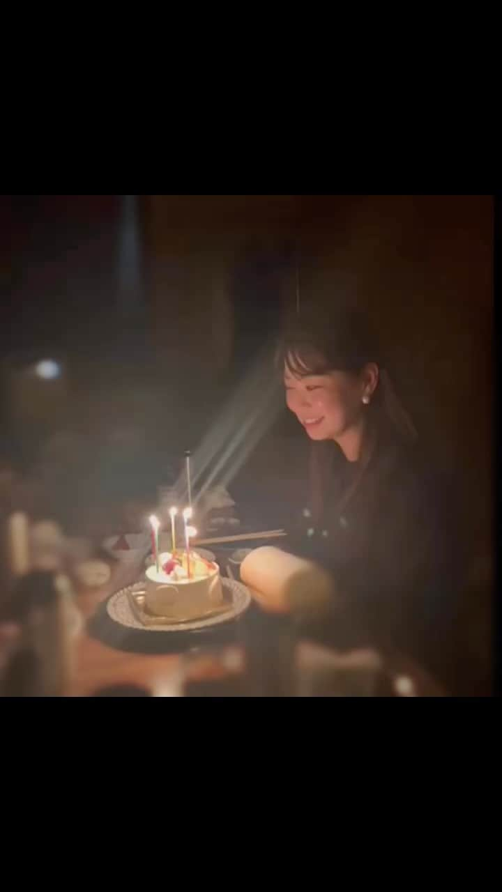 佐藤弥生のインスタグラム：「: 最近誕生日をお祝いしてもらったのと、大好きな人たち😊💓 ・ 私の足りないところを周りのみんなが埋めてくれて、人生を楽しくしてくれる。 ・ 私のことを心友と言ってくれる友がいる。 幸せだなー💓はぁー💓 本当に本当に出逢ってくれてありがとう🥹 ・ #感謝が止まらない #載せたい写真いっぱい」