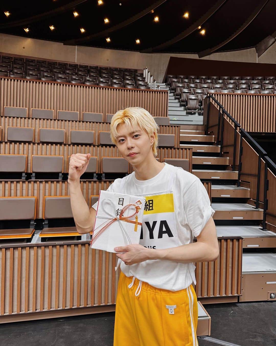 岡本聖哉のインスタグラム：「💛💛☺︎ 第二回EBiDAN大運動会 優勝&MVPありがとうございました💙  BUDDiiSのメンバーの皆んなと会場の皆様の応援の力で頑張れました☺︎  今日ご一緒したEBiDANグループの皆様もありがとうございました☺︎  沢山お話しできて嬉しかったです 明日からも頑張ります💪  #BUDDiiS #SEIYA #EBiDAN」