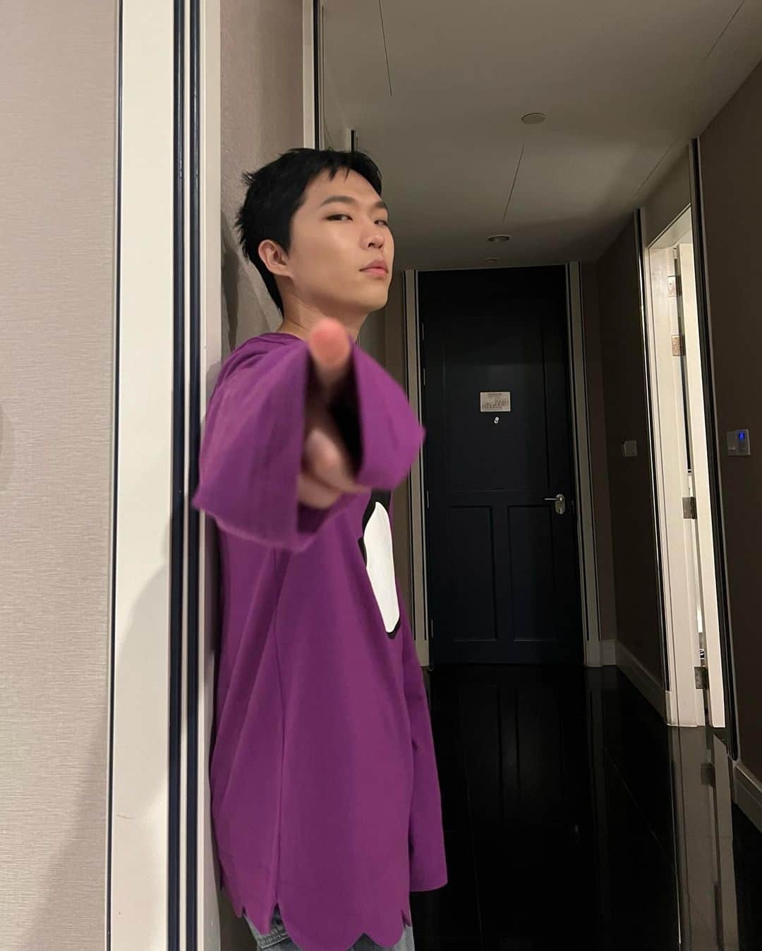 イ・チャンヒョクのインスタグラム：「🫵🏻🤓GN」