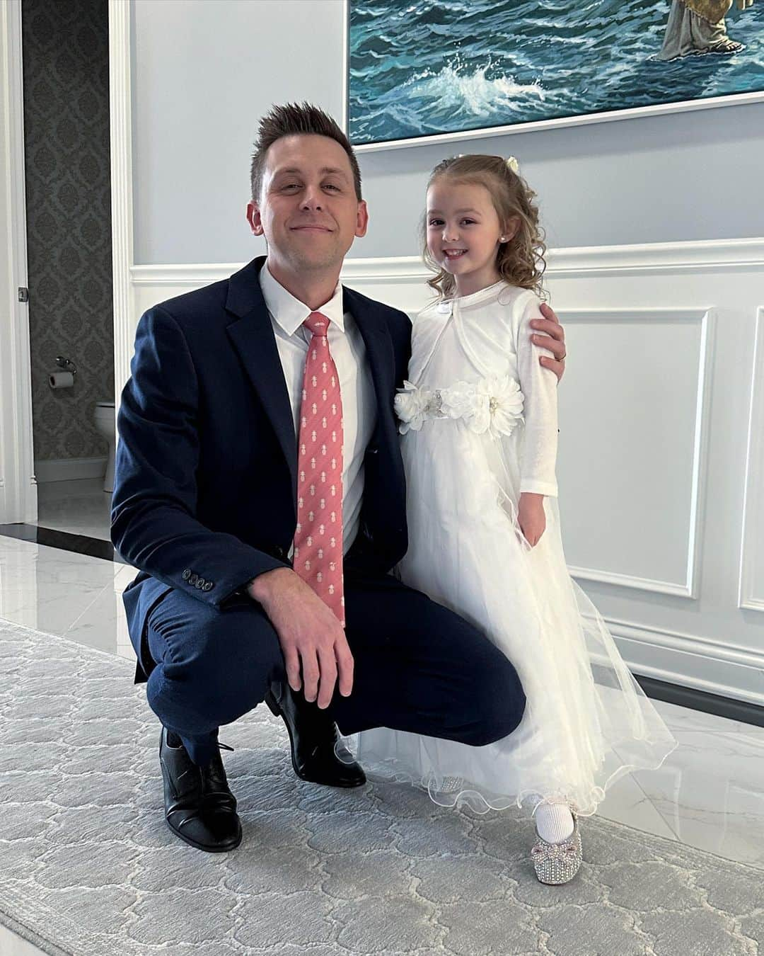 ローマン・アトウッドさんのインスタグラム写真 - (ローマン・アトウッドInstagram)「Our first father daughter dance ❤️」3月26日 10時37分 - romanatwood