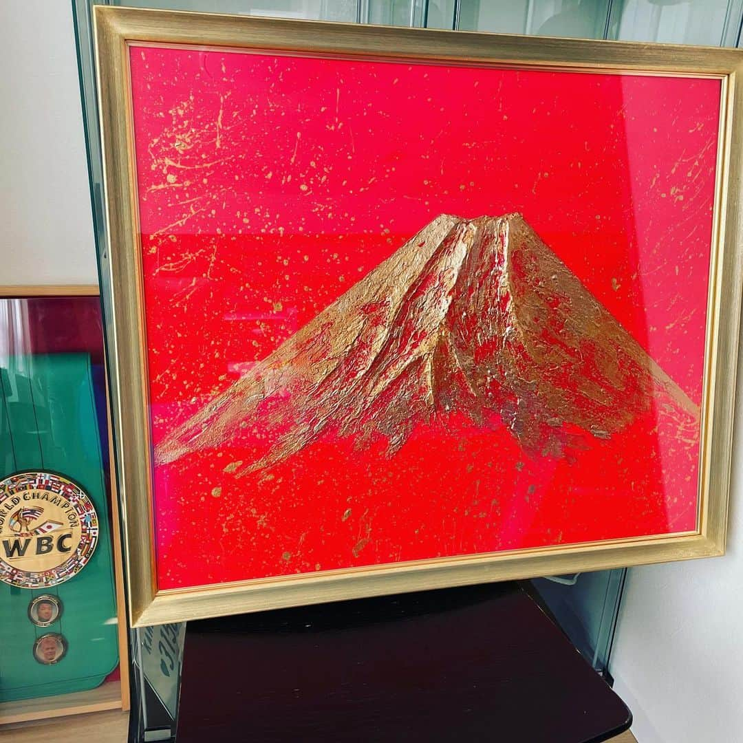 亀田史郎さんのインスタグラム写真 - (亀田史郎Instagram)「#富士山 #金富士 #金 #油絵 #亀田史郎 #20号 #金運アップ #完成　#自作」3月26日 10時41分 - kameda033