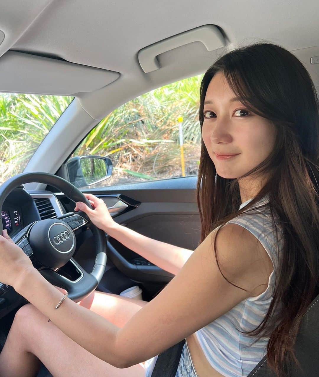 のインスタグラム：「🚙🇦🇺 右ハンドル左車線かんたん」