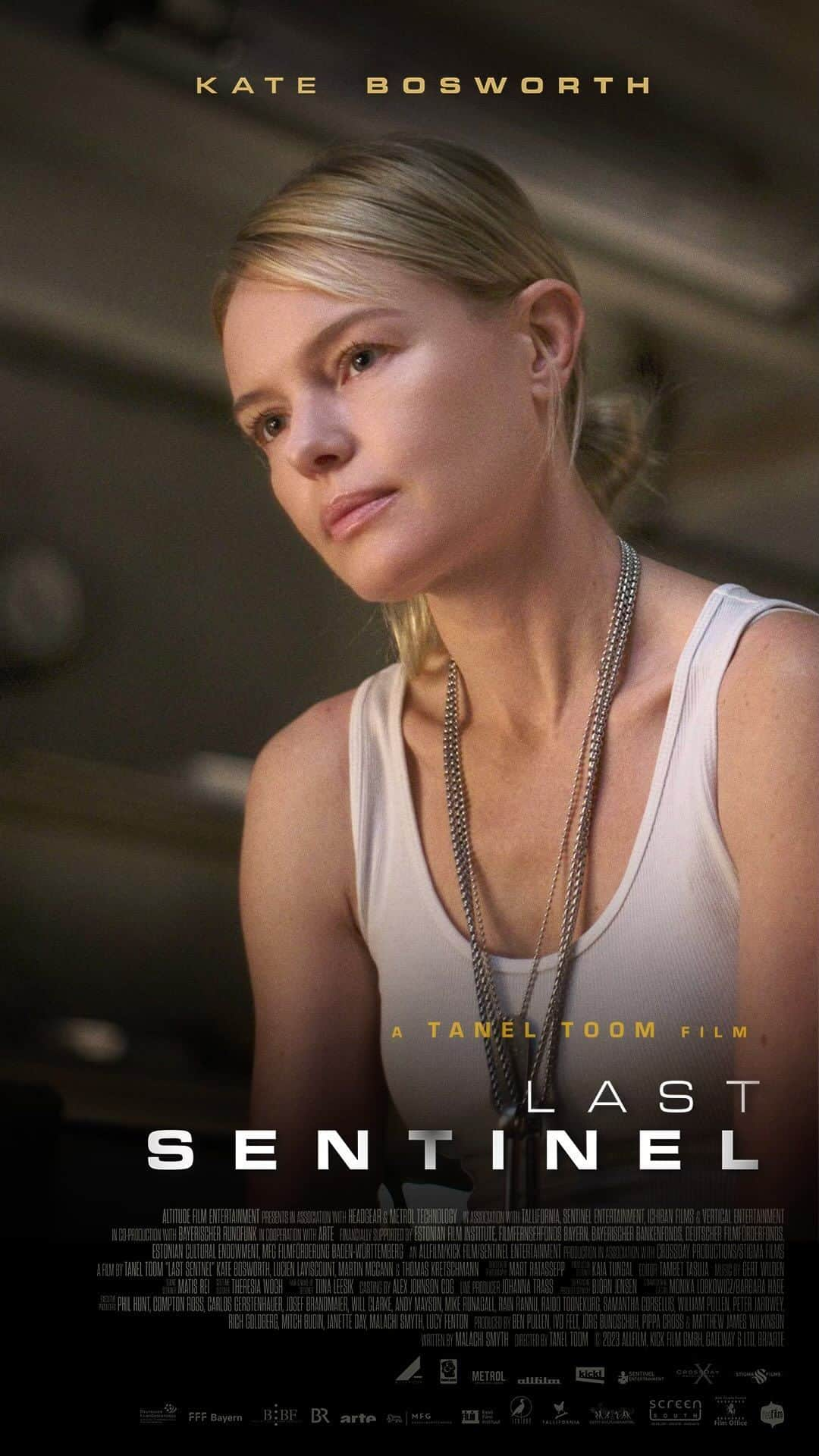 ケイト・ボスワースのインスタグラム：「LAST SENTINEL is out NOW 💥 In Theaters / VOD Watch the mystery unfold as we peel back one layer at a time, you will ask yourself what the HECK is going on and WHO or WHAT is behind it. I remember reading the script and zooming w/ ( #Oscar nominated!) director Tanel Toom, and asking him if he’s been inspired by THE THING (genius) and he got the biggest smile on his face. (Tanel you KNOW how much I love you / I’d follow you anywhere 🙏🏻💛). And with the BRILLIANT cast of @its_lucien (yes, he’s as sweet and lovely in person *with JUST the right amount of wild :) @thomaskretschmann (so damn good he’s scary!) #martinmccann (who kindly tolerated my terrible Irish accent yelling every morning HELLO MARTIN F*CN MCCANN!!!!) and our wonderful DP @martratassepp / the visual is as important as a character as any of us! (If not more so). ALL of our beautiful, inspiring, kind, hard working as heck, talented Estonian crew!!! I dare say I’m going to reveal a major destination secret here, Estonia is one of the most special places I have ever had the honor of visiting… you may just find me there, one day, permanently 💛🫶🏻 🇪🇪   ENJOY #LASTSENTINAL - IT’S A GREAT ONE XO」