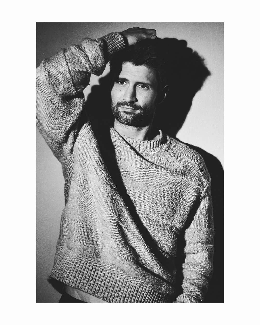 ジェームズ・ラファティのインスタグラム：「👽」