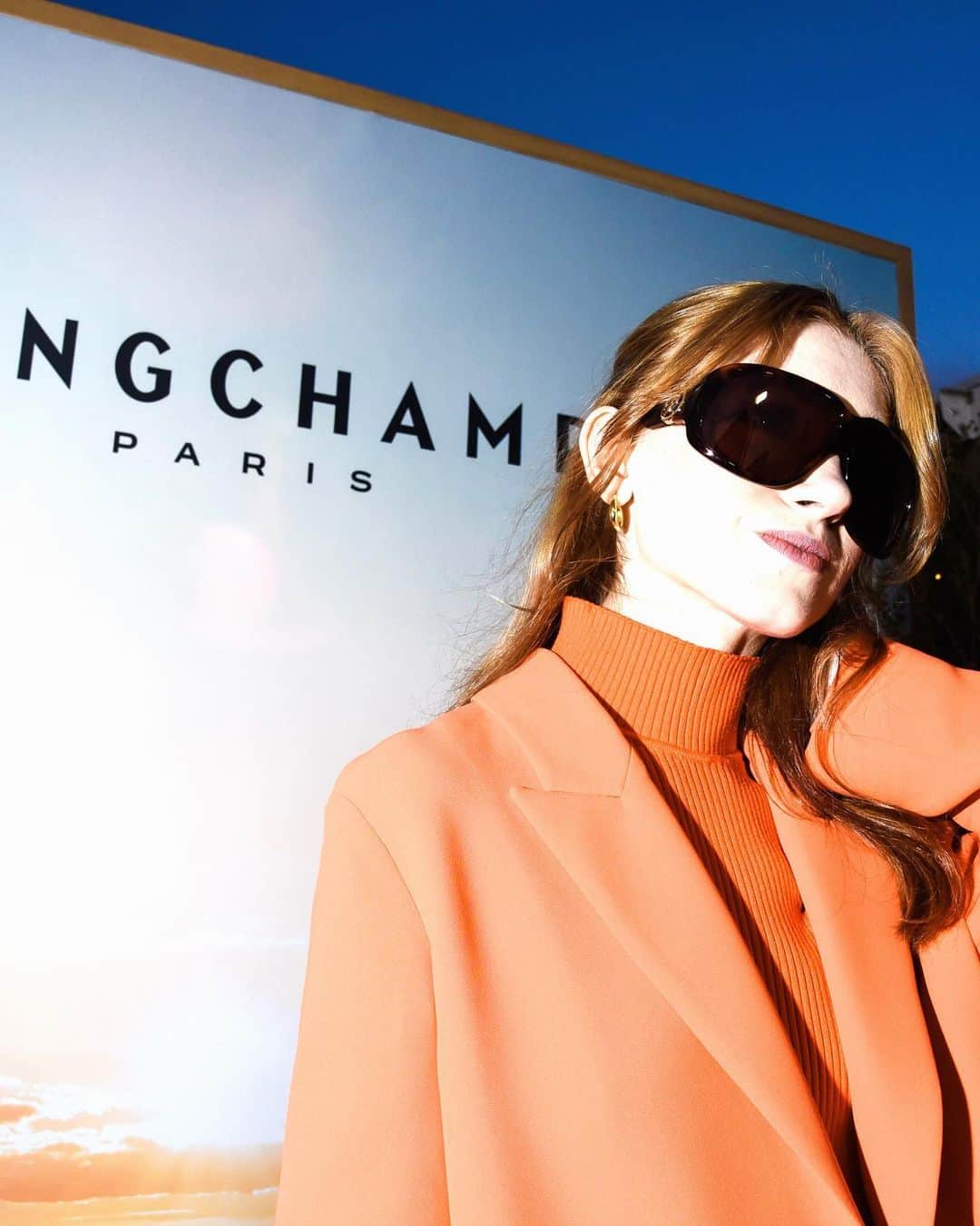 ナタリア・ダイアーさんのインスタグラム写真 - (ナタリア・ダイアーInstagram)「reunited with @longchamp to celebrate the new ss23 rtw and eyewear collections 🧡#longchamp #longchampeyewear」3月26日 3時48分 - nattyiceofficial