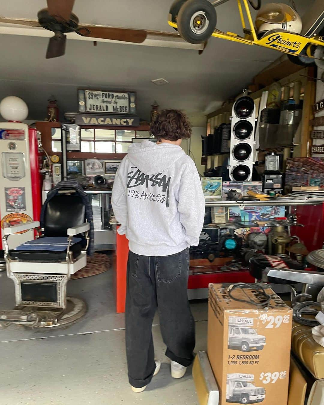 クリスチャン・マイケル・クーパーさんのインスタグラム写真 - (クリスチャン・マイケル・クーパーInstagram)「🔧🧰#spring #vacation #washington #stussy #roadtrip #wallawalla」3月26日 5時17分 - cooper.christian.michael