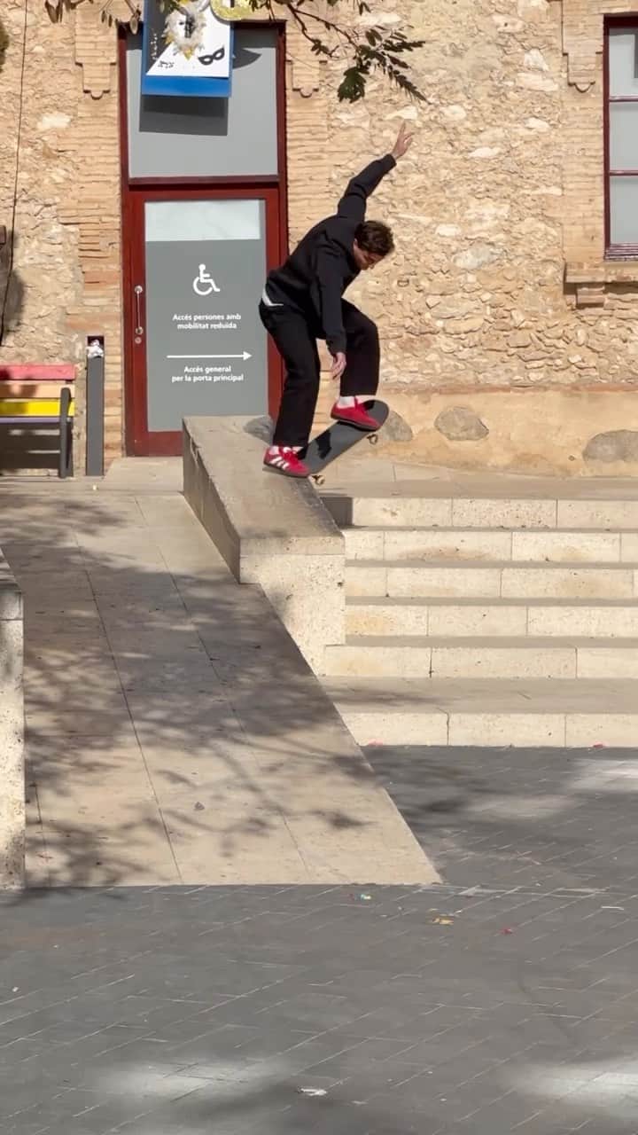 adidas Skateboardingのインスタグラム：「/// Mark, Miles, Vincent & Jon in Spain 🇪🇸.  📱 @poobert  #adidasSkateboarding」