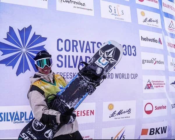 飛田流輝のインスタグラム：「I made it final🔥🏔✌️🇨🇭  今シーズン最後のワールドカップ楽しみます⚔️  📸　@ryuhey_tbt  @miyabionitsuka   @volcomjapan #volcomjapan @willraise_official #willraise  #snowboad #snowboarding #スノーボード #gobeyond」
