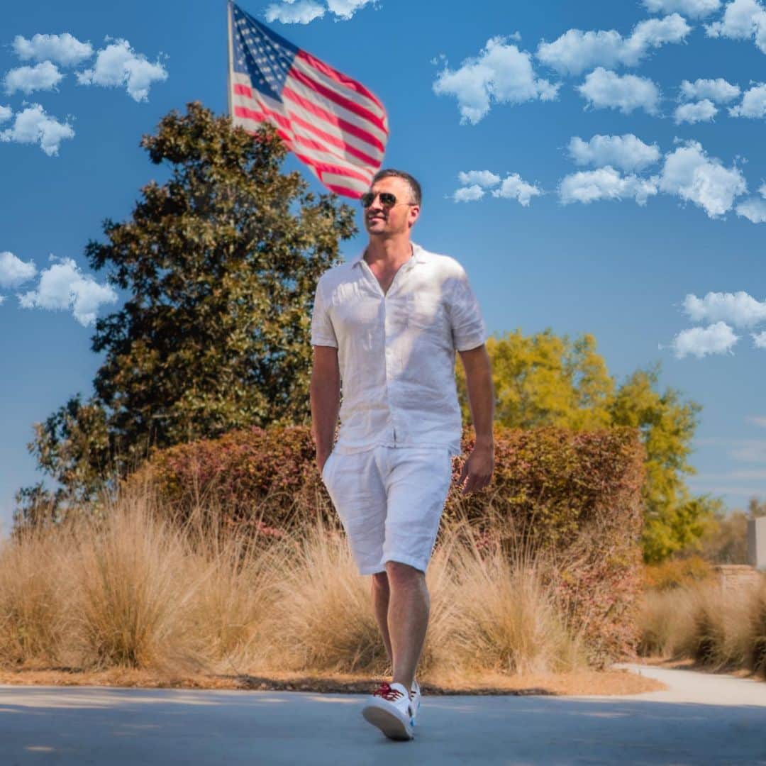 ライアン・ロクテさんのインスタグラム写真 - (ライアン・ロクテInstagram)「With the stars and stripes waving proudly behind him, #RyanLochte shows off his patriotism and pride with his very own RIDDICK sneakers.   Ryan’s all-white attire perfectly complements his newly designed Italian leather unisex sneakers from the Lochte x Riddick Collection. ___________  The Italian leather shoes from this collection adds a touch of sleek sophistication to any look. With a sporty low top design crafted in soft white Italian leather, reinforced lace brace, and an electric blue textile heel, these shoes are a personalized and stylish addition to any wardrobe. And with a separate set of red, white, and blue laces included with each purchase, they fit perfectly with any occasion.  Our skilled artisans create each pair of #Riddickshoes custom-made-to-order, ensuring the perfect fit and a style that’s truly unique. These luxurious sneakers are available for delivery to your doorstep in just 2-3 weeks and with both our zero-risk return/exchange policy and various payment plans available at checkout, you can order with peace of mind.   Don’t wait! Secure your exclusive pair of Lochte x Riddick shoes today. ___________   #Riddickshoes - the pinnacle of artisanal footwear.  Check out our Shop for the full collection. 👉 www.riddickshoes.com」3月26日 7時21分 - ryanlochte