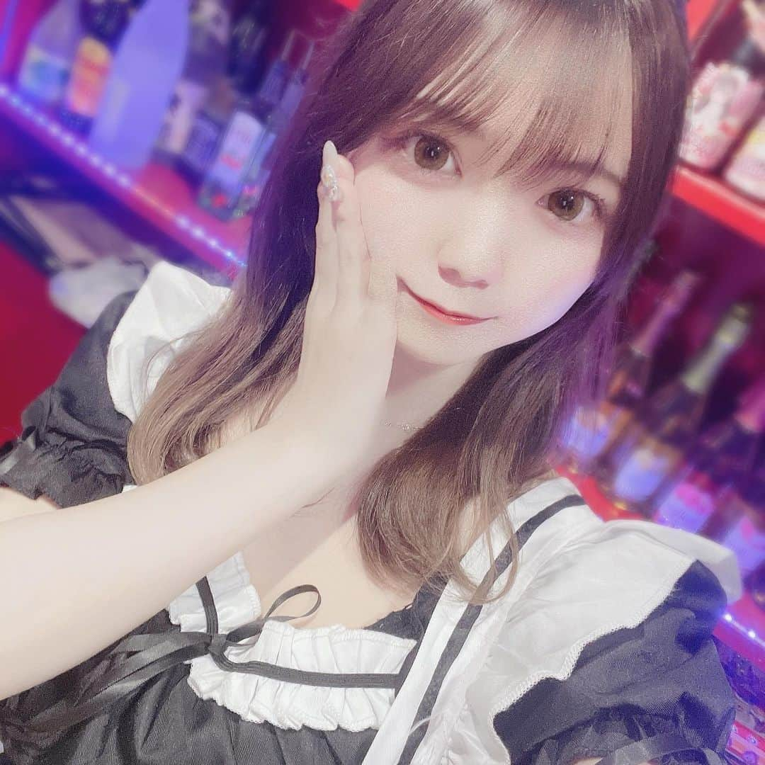 ゆあにゃんのインスタグラム：「.  ハーフアップしてるけどわかりにくい、、  #コンカフェ  #コンカフェ嬢  #メイドカフェ  #ミナミコンカフェ  #ミナミ  #宗右衛門町コンカフェ  #宗右衛門町  #大阪  #大阪コンカフェ  #いいね  #いいね返し  #フォロバ  #自撮り  #自撮り界隈の人と繋がりたい #自撮り女子  #ハーフツイン  #アイドル #地下アイドル #自撮り界隈 #キャバ嬢 #歌舞伎町 #元アイドル #フォロー #いいねした人全員フォローする#フォロバ100 #フォローバック #フォロー返します #フォロワー #フォローミー」