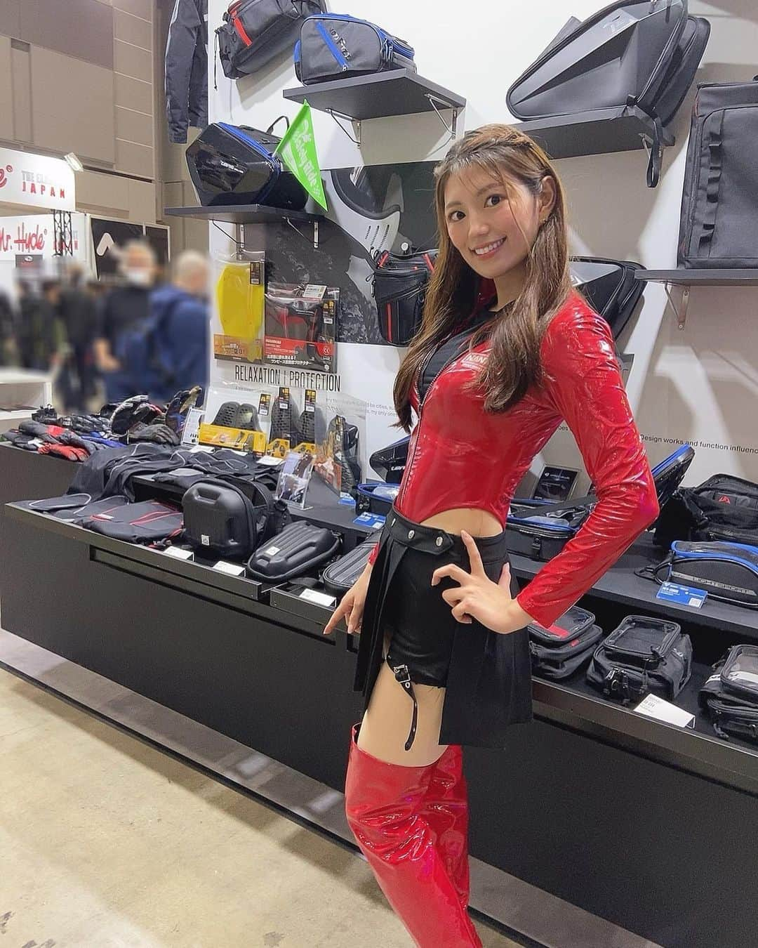 穂波はるのインスタグラム：「#東京モーターサイクルショー に南海部品のイメージガールとして参加させていただきました❣️  モーターショー自体初めての経験だったのですが 本当にたくさんの方にご来場いただいて  パンフレットを受け取っていただいたお客様から南海部品との思い出トークを聞けたり、現役ライダーさんのいろんなお話を間近で聞けて本当に楽しかったです🏍❤️  衣装もものすごく可愛くて お写真もいっぱい撮っていただきました🫶  南海部品のみなさま ご来場いただいたお客さま 本当にありがとうございました❤️  #南海部品 #NANKAI」