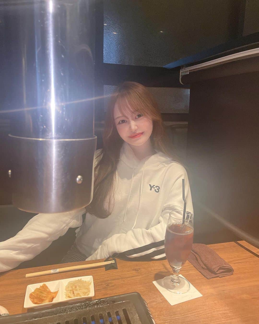 餃子のりさちゃんのインスタグラム：「焼肉食べに行った日🍖   #y3  #カジュアルコーデ」